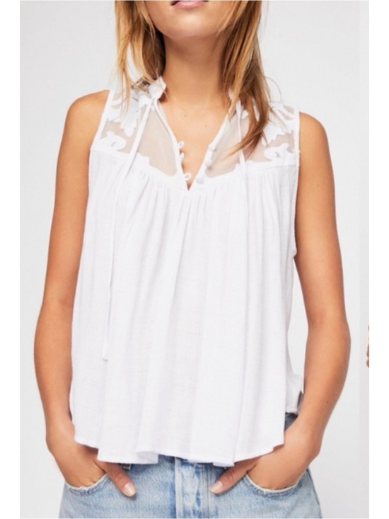 Free People Tops - Free People Western Romance Top Size Medium White Embroidered Flowy